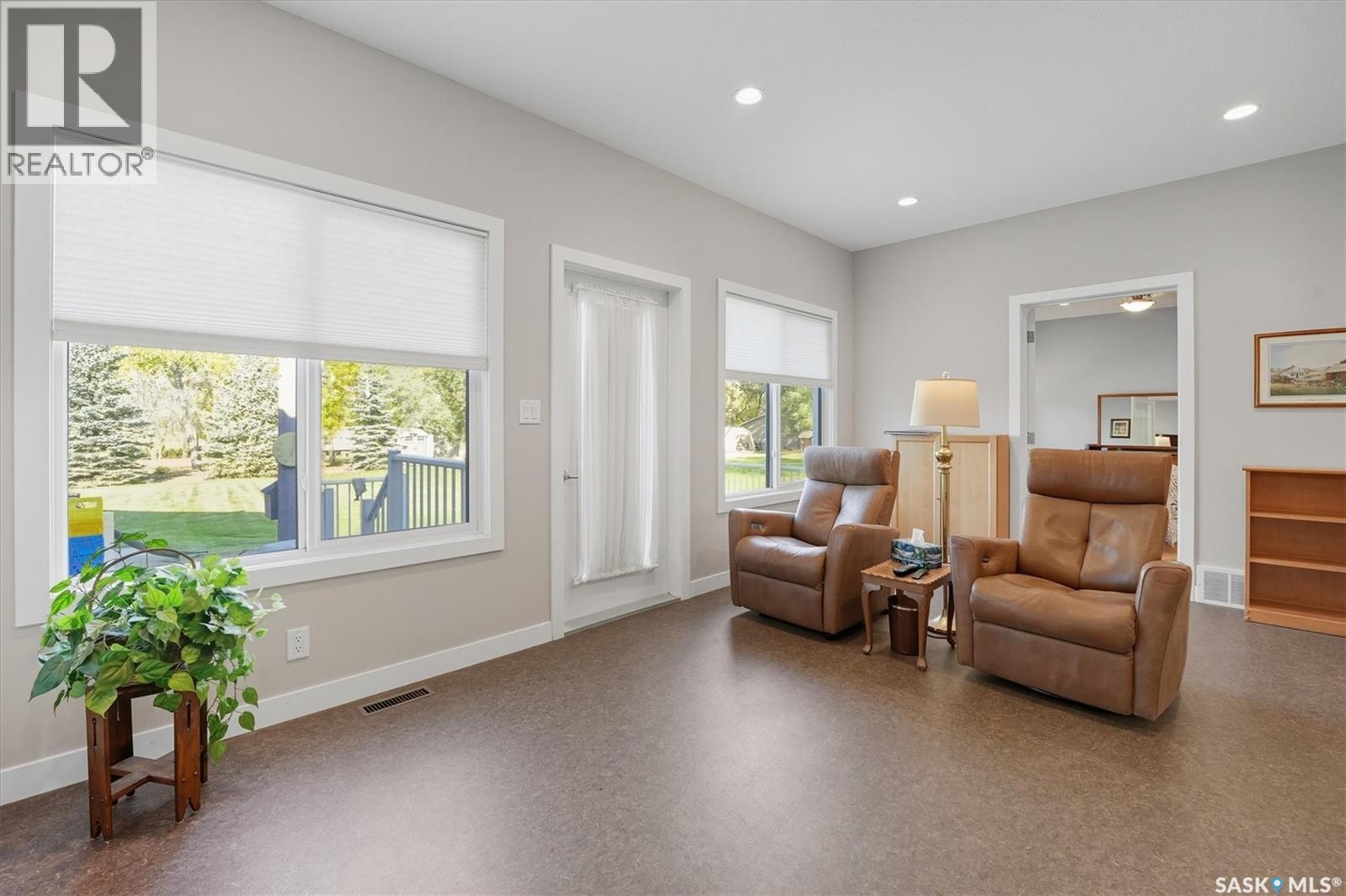 4005 3rd Avenue W, Waldheim, Saskatchewan  S0K 4R0 - Photo 25 - SK025272