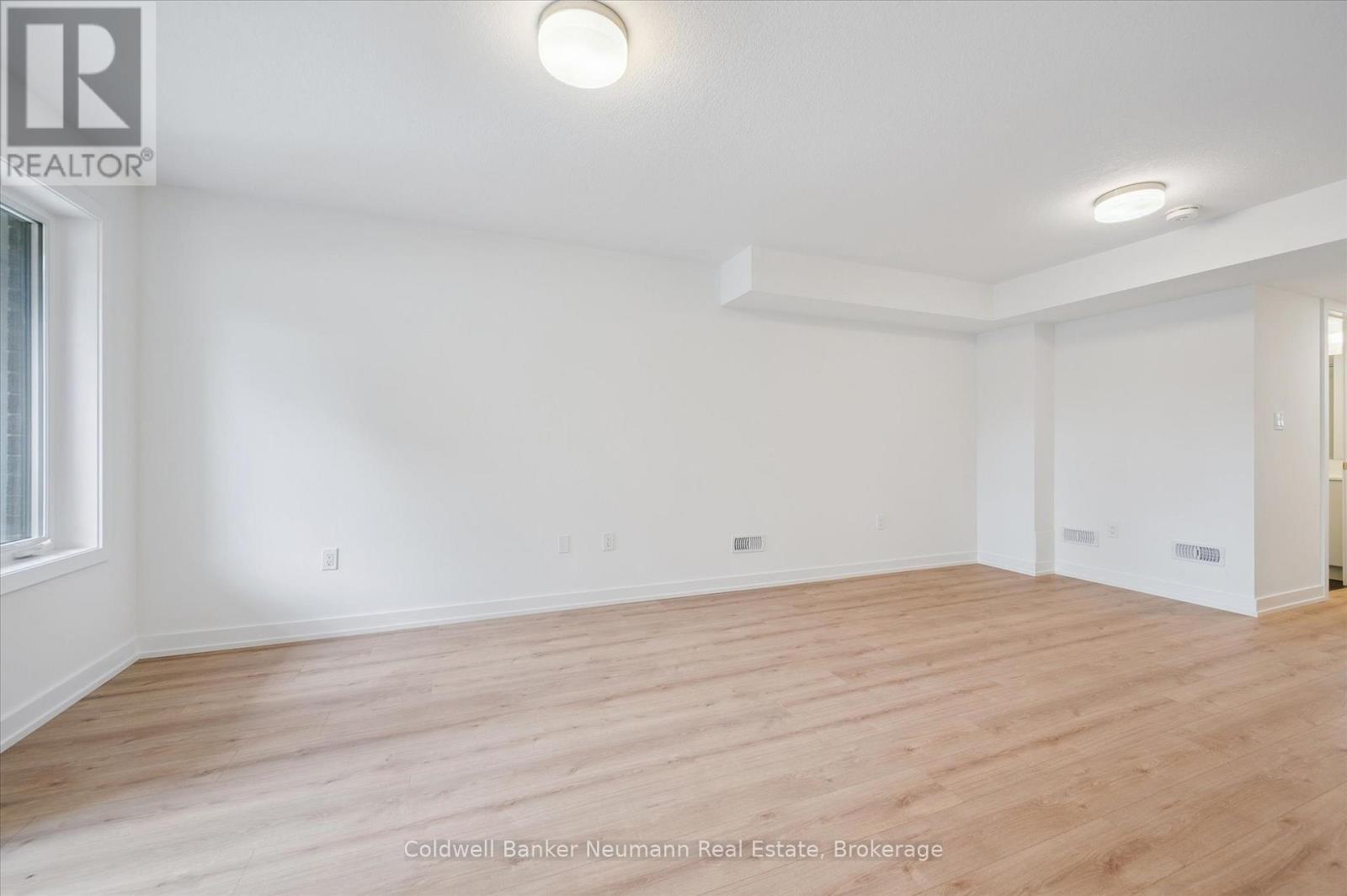 41 - 940 St. David Street N, Centre Wellington, Ontario N1M 0L7 - Photo 11 - X12474387