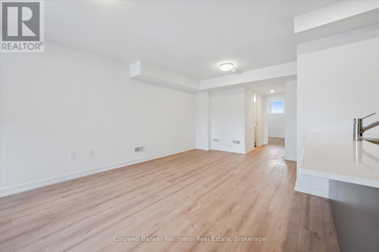 41 - 940 St. David Street N, Centre Wellington, Ontario N1M 0L7 - Photo 10 - X12474387