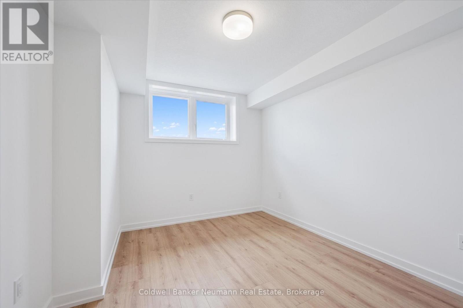 41 - 940 St. David Street N, Centre Wellington, Ontario N1M 0L7 - Photo 17 - X12474387