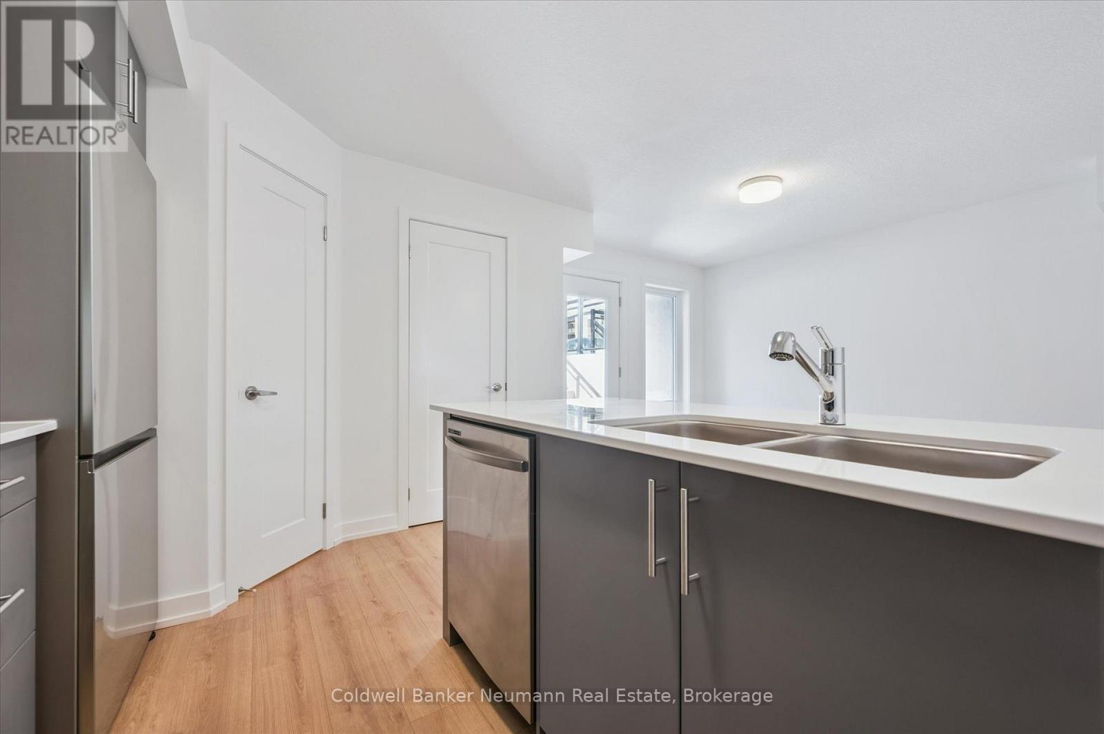 41 - 940 St. David Street N, Centre Wellington, Ontario N1M 0L7 - Photo 8 - X12474387