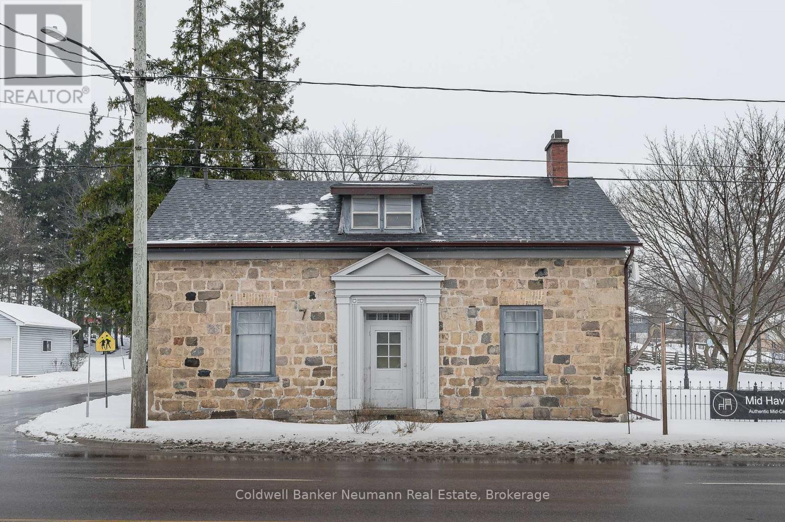 52 BROCK ROAD S, Puslinch, Ontario