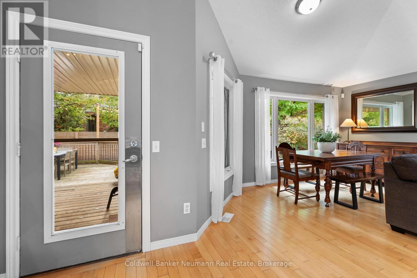 27 Miller Street, Guelph, Ontario  N1L 1P2 - Photo 5 - X12473821