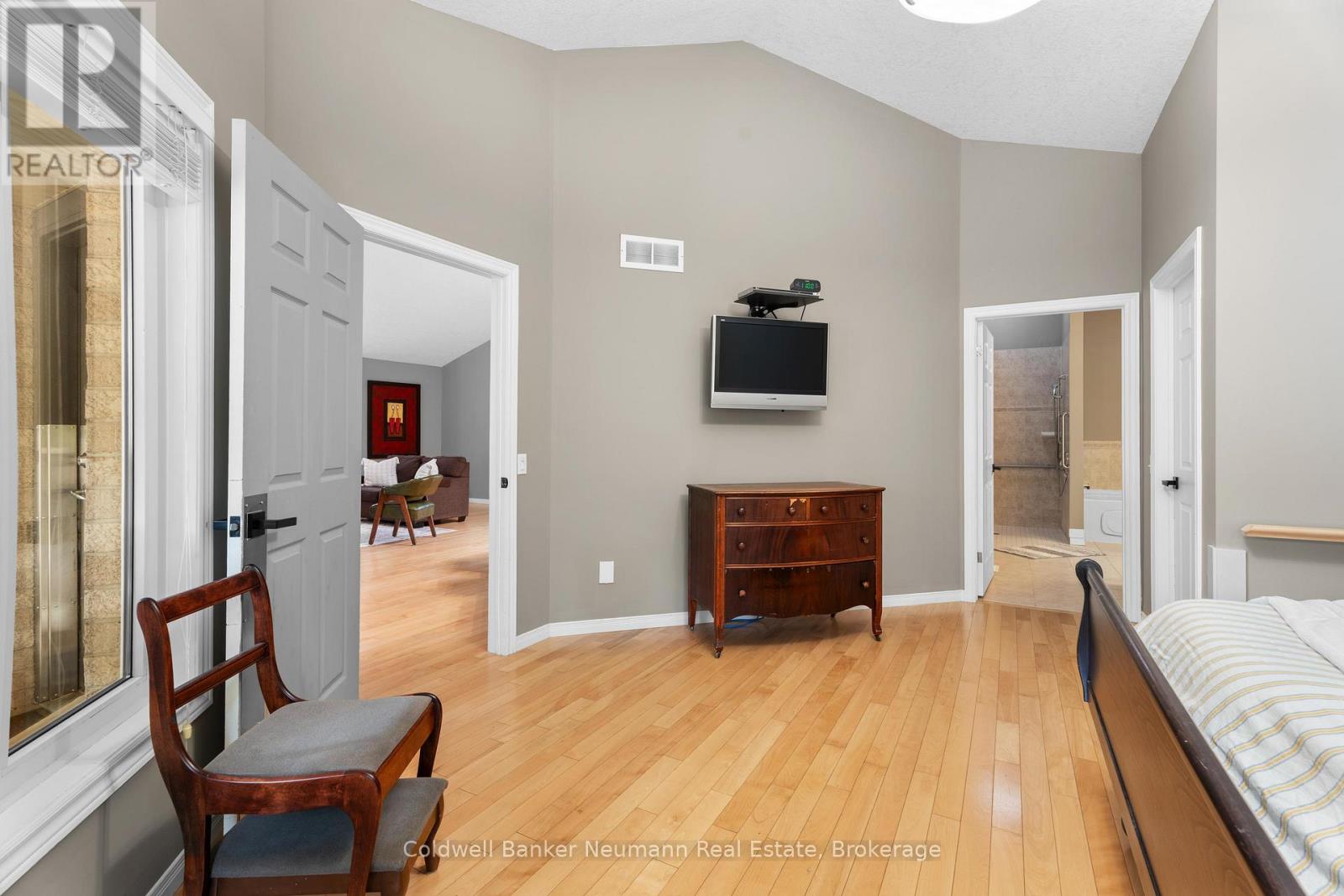 27 Miller Street, Guelph, Ontario  N1L 1P2 - Photo 9 - X12473821