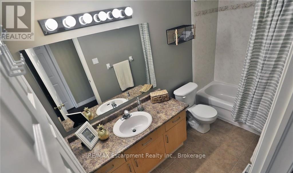 1486 Warbler Road, Oakville (Wt West Oak Trails), Ontario  L6M 3Z7 - Photo 23 - W12609070