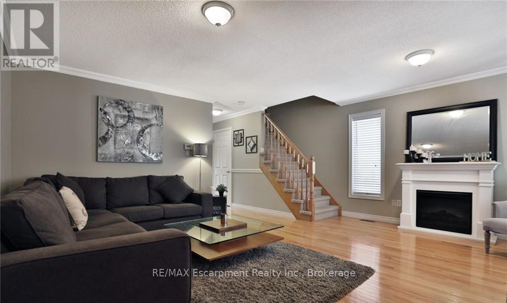 1486 Warbler Road, Oakville (Wt West Oak Trails), Ontario  L6M 3Z7 - Photo 6 - W12609070