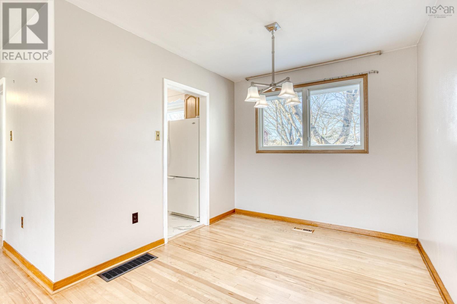 10 Nightingale Drive, Halifax, Nova Scotia  B3M 1V3 - Photo 7 - 202529165