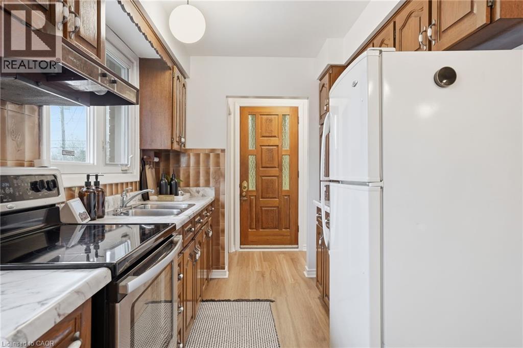 131 Nash Road N, Hamilton, Ontario  L8H 2P7 - Photo 14 - 40791040