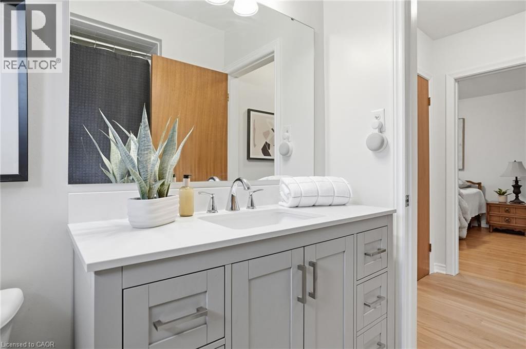 131 Nash Road N, Hamilton, Ontario  L8H 2P7 - Photo 27 - 40791040