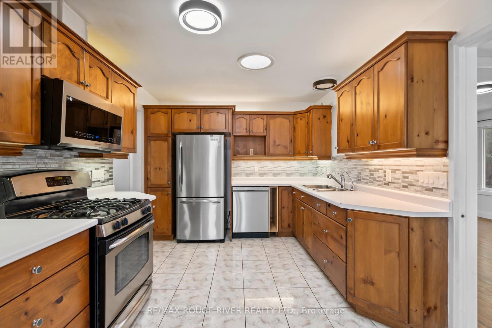 Main - 599 Otonabee Drive, Peterborough, Ontario  K9J 7X8 - Photo 15 - X12609182