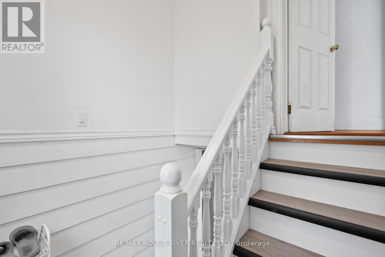 Main - 599 Otonabee Drive, Peterborough, Ontario  K9J 7X8 - Photo 6 - X12609182