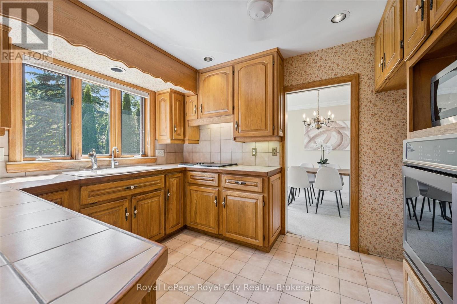 67 Woodside Road, Guelph (Dovercliffe Park/old University), Ontario  N1G 2H1 - Photo 20 - X12609046
