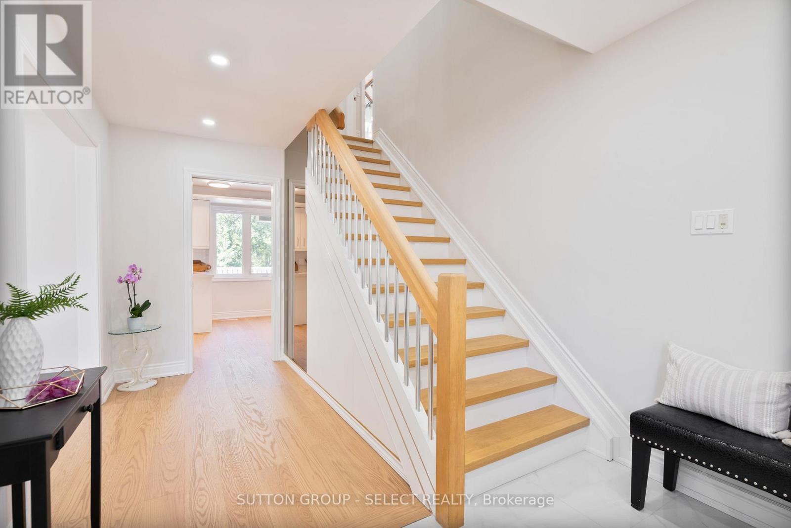 9 Ullswater Crescent, London North, Ontario  N6G 4L4 - Photo 17 - X12609088