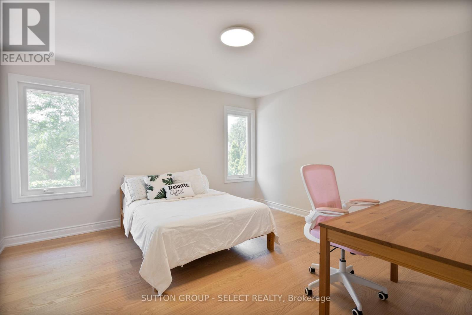 9 Ullswater Crescent, London North, Ontario  N6G 4L4 - Photo 22 - X12609088