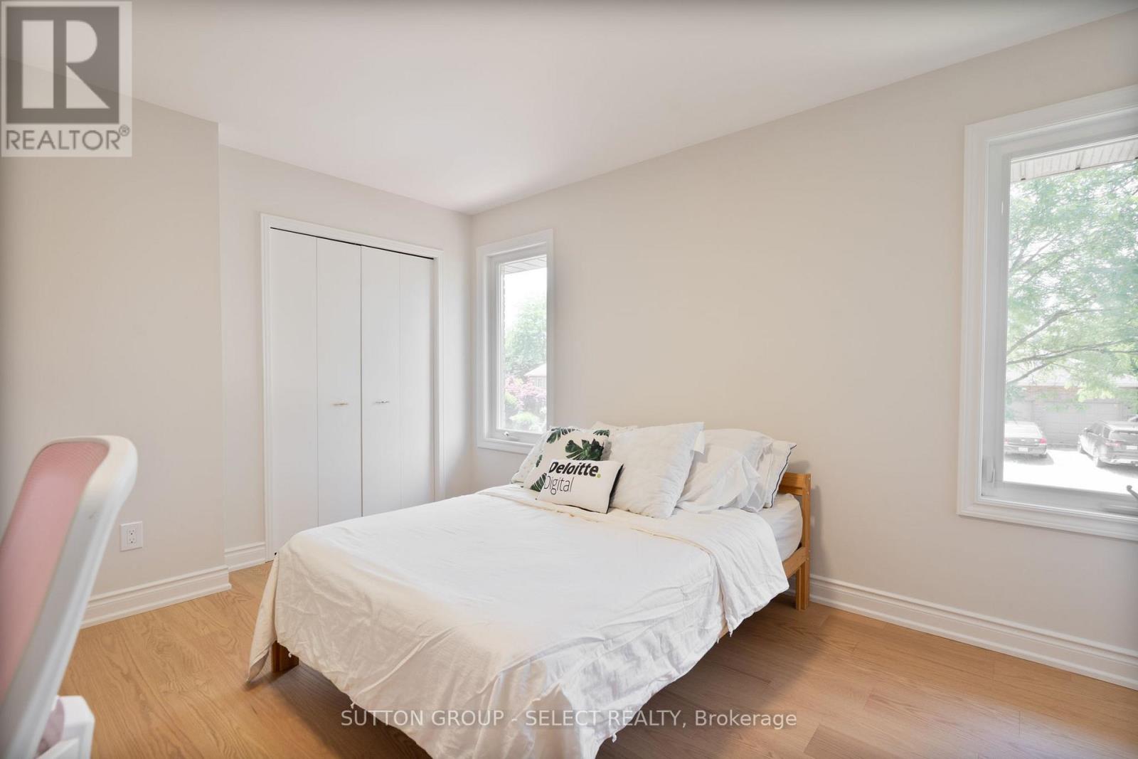 9 Ullswater Crescent, London North, Ontario  N6G 4L4 - Photo 23 - X12609088