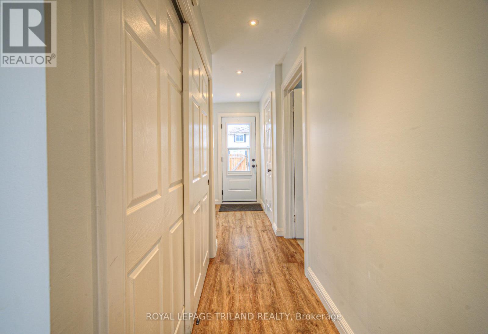 Unit #13 - 2700 Barton Street E, Hamilton, Ontario  L8E 2J7 - Photo 8 - X12609100