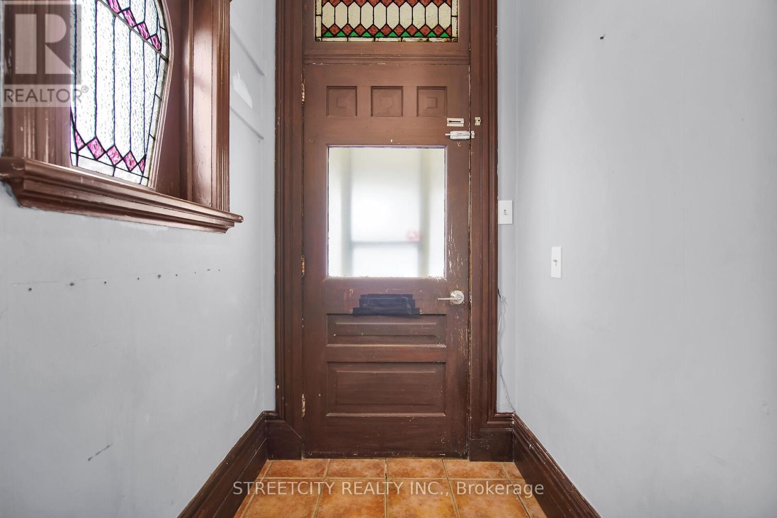 366 Ashland Avenue, London East, Ontario  N5W 4E8 - Photo 8 - X12609138