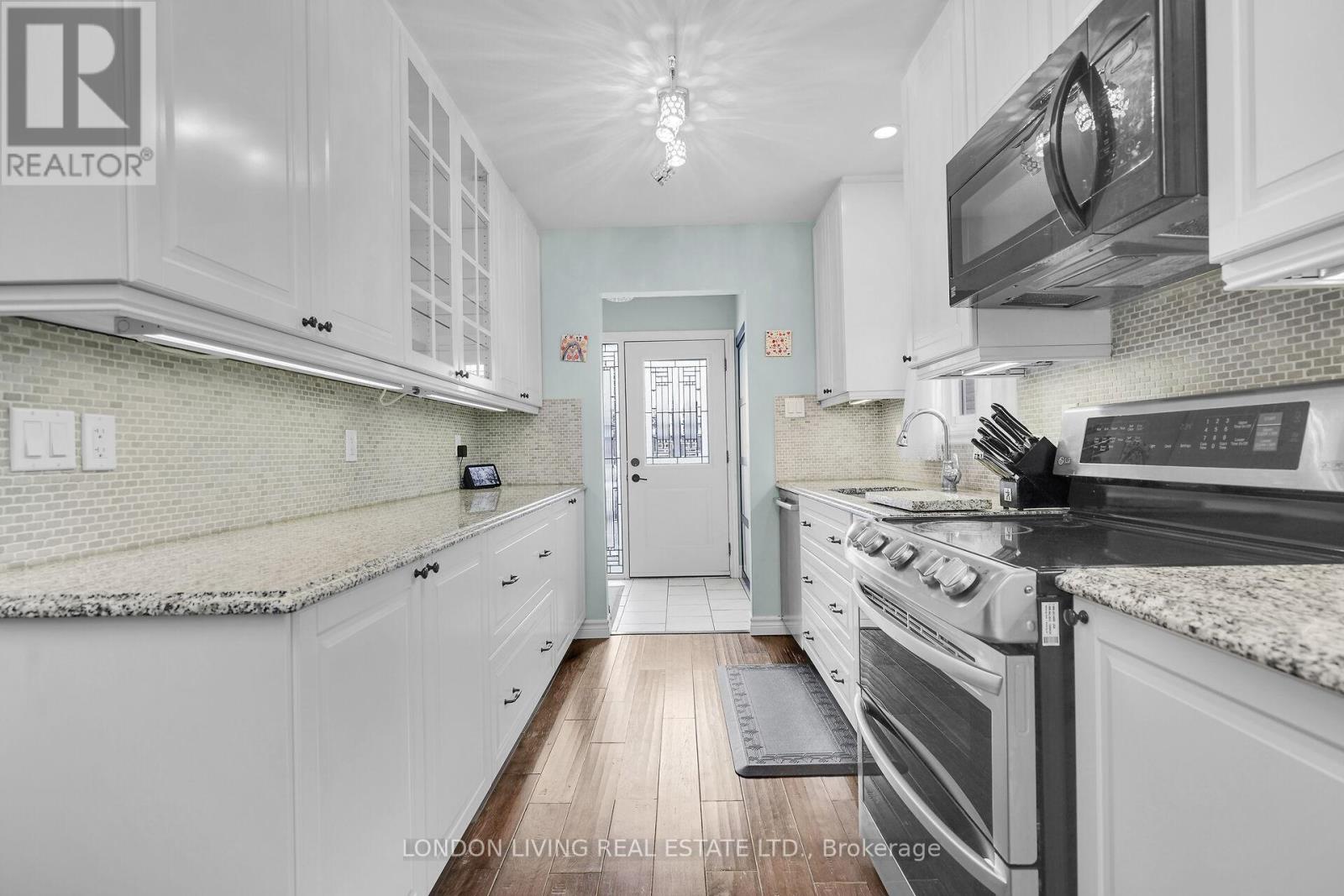 56 Sundridge Court, London South, Ontario  N5Z 4R5 - Photo 16 - X12609210