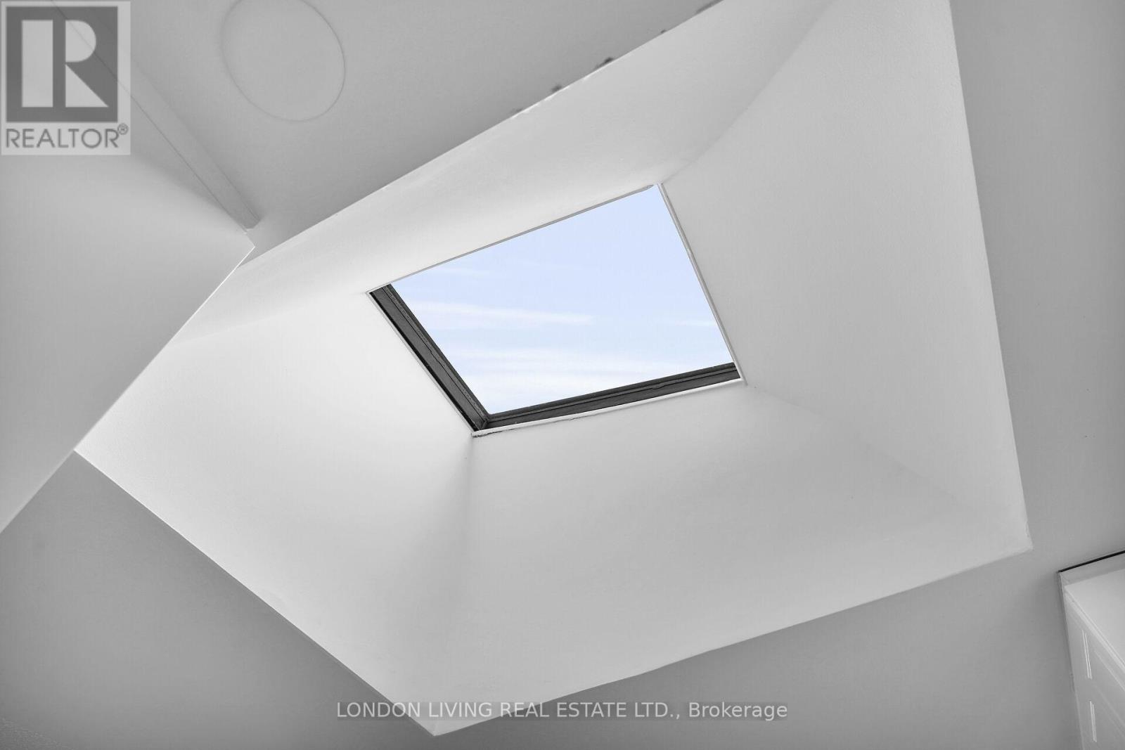 56 Sundridge Court, London South, Ontario  N5Z 4R5 - Photo 25 - X12609210