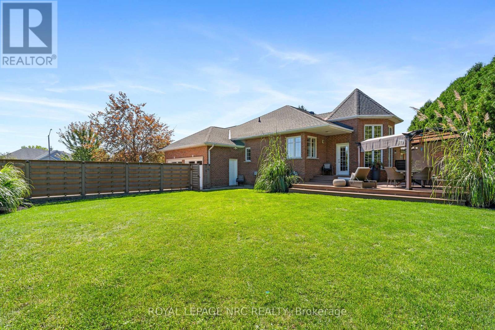 3505 Matthews Drive, Niagara Falls (Mt. Carmel), Ontario  L2H 2Z4 - Photo 17 - X12428233