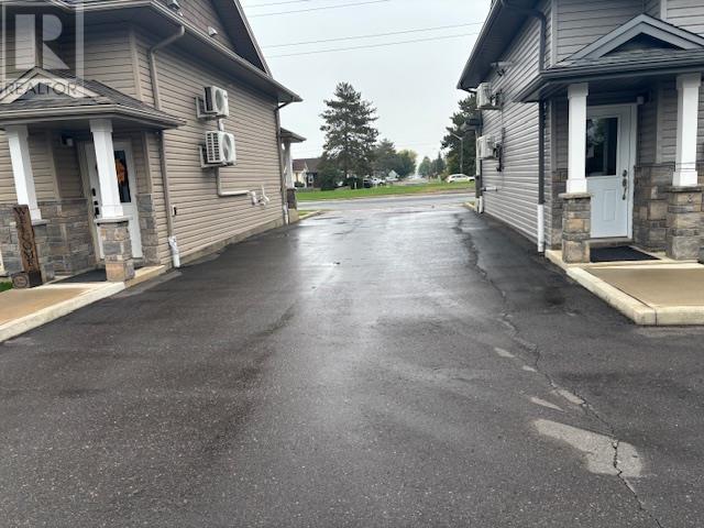 1325 James St S, Thunder Bay, Ontario  P7E 0B1 - Photo 3 - TB252996