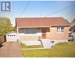 17 Penfold ST, Thunder Bay, Ontario