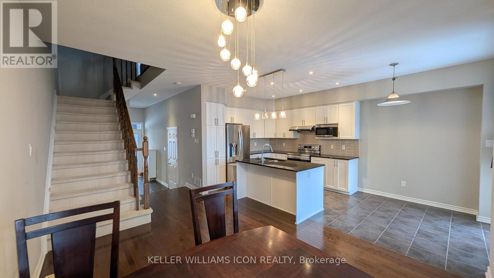 932 Fletcher Circle, Ottawa, Ontario  K2T 0B7 - Photo 11 - X12609102