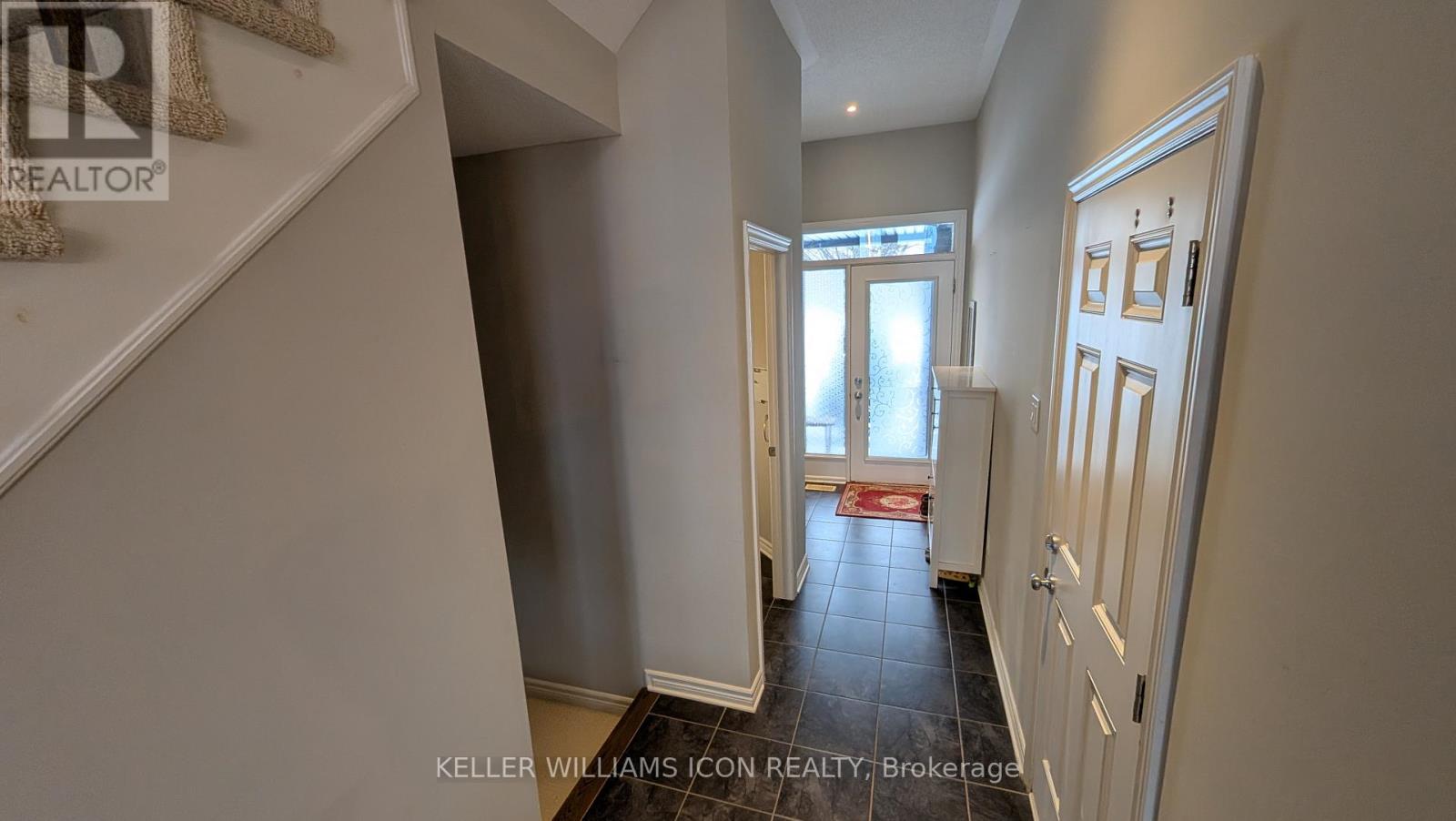 932 Fletcher Circle, Ottawa, Ontario  K2T 0B7 - Photo 6 - X12609102