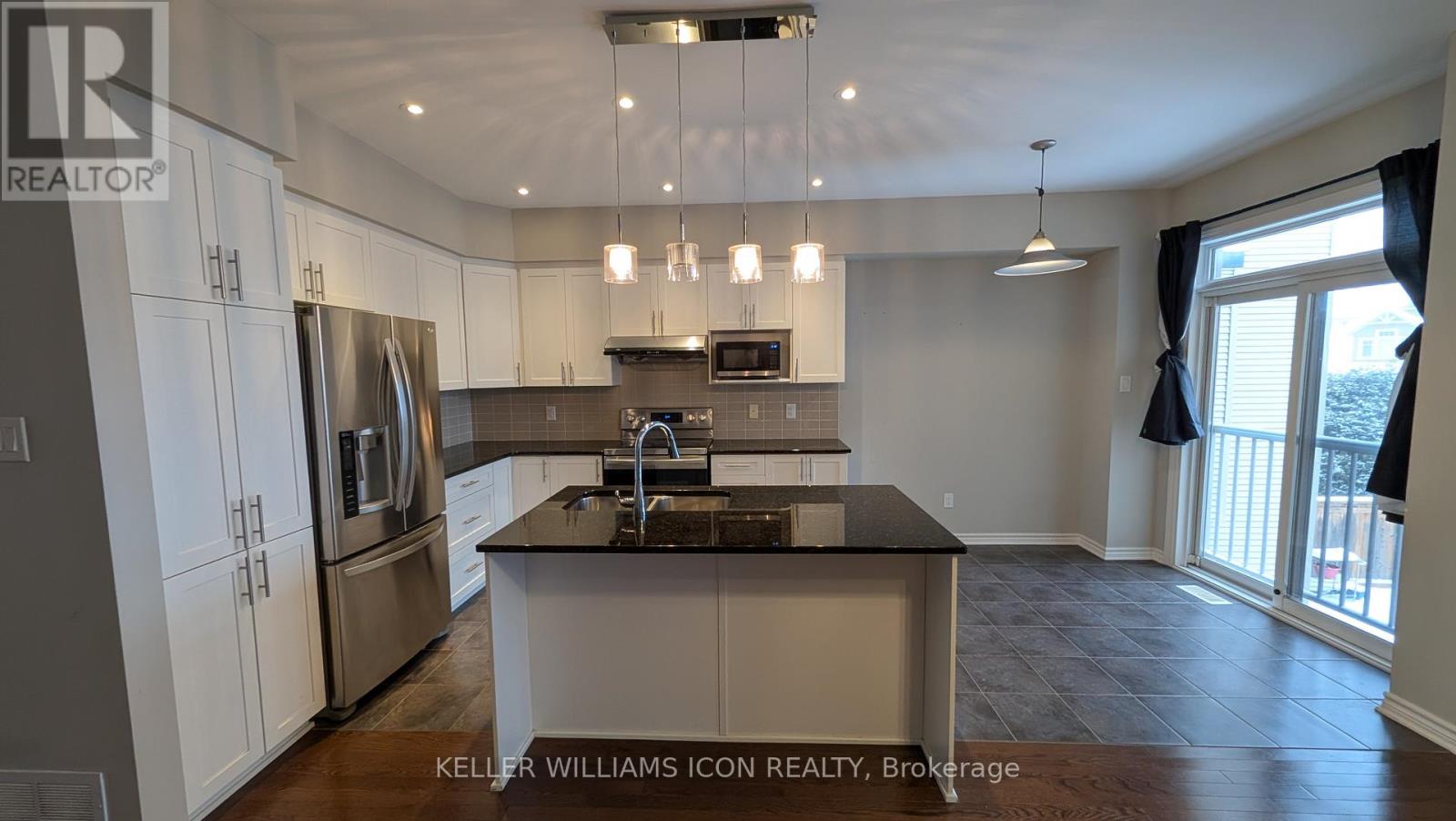 932 Fletcher Circle, Ottawa, Ontario  K2T 0B7 - Photo 7 - X12609102