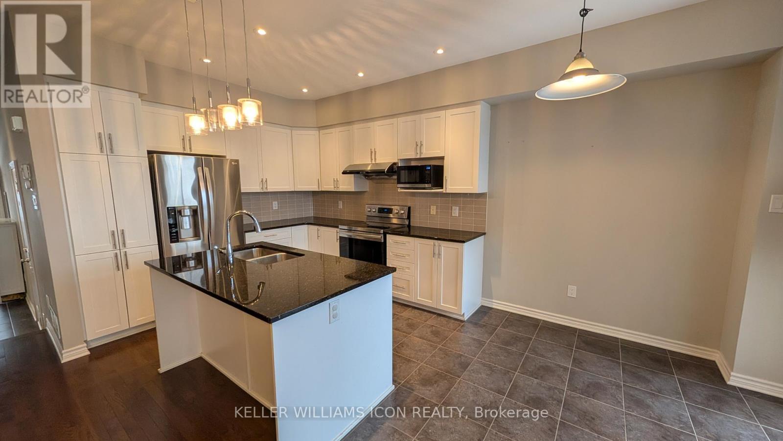 932 Fletcher Circle, Ottawa, Ontario  K2T 0B7 - Photo 8 - X12609102