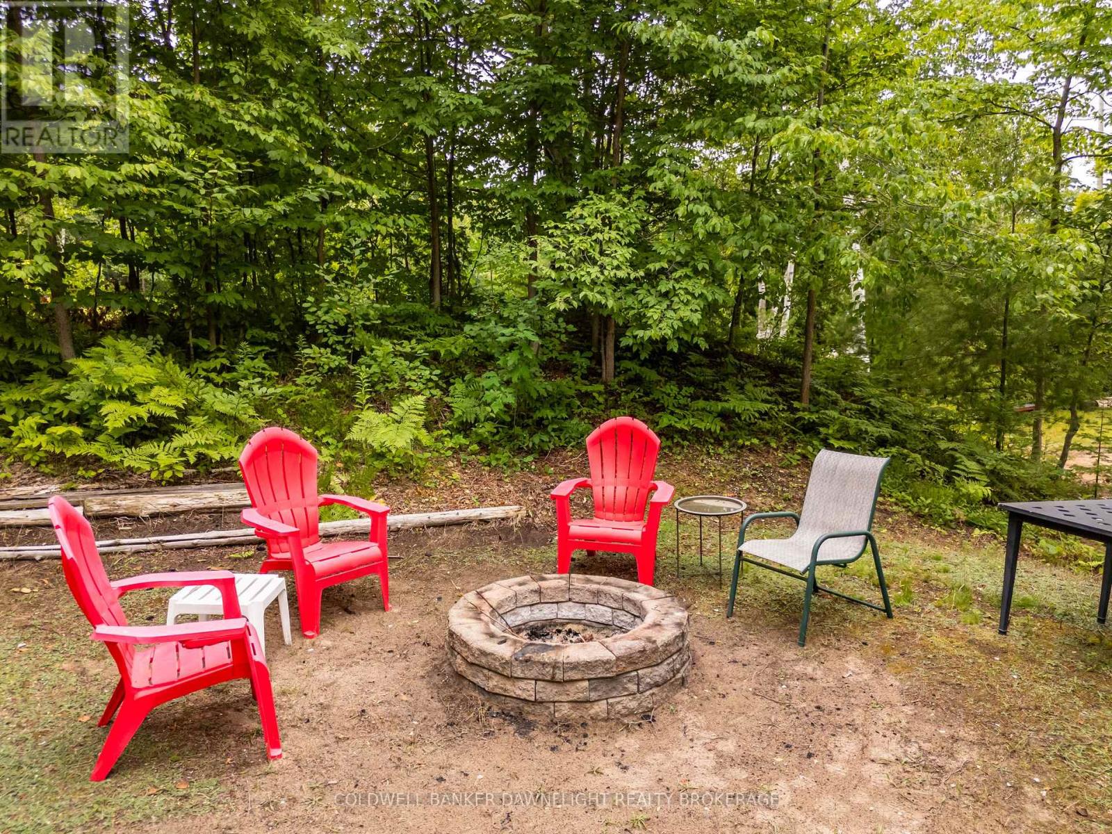 25 Emerson Avenue, South Bruce Peninsula, Ontario  N0H 2G0 - Photo 34 - X12605062