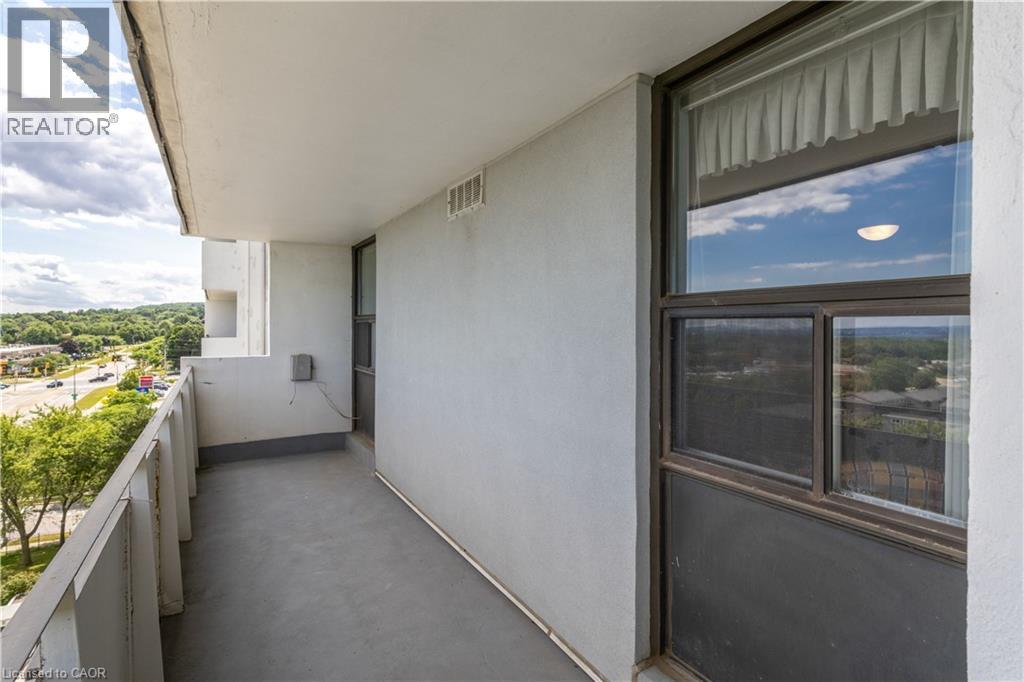 2055 Upper Middle Road Unit# 805, Burlington, Ontario  L7P 3P4 - Photo 26 - 40757237