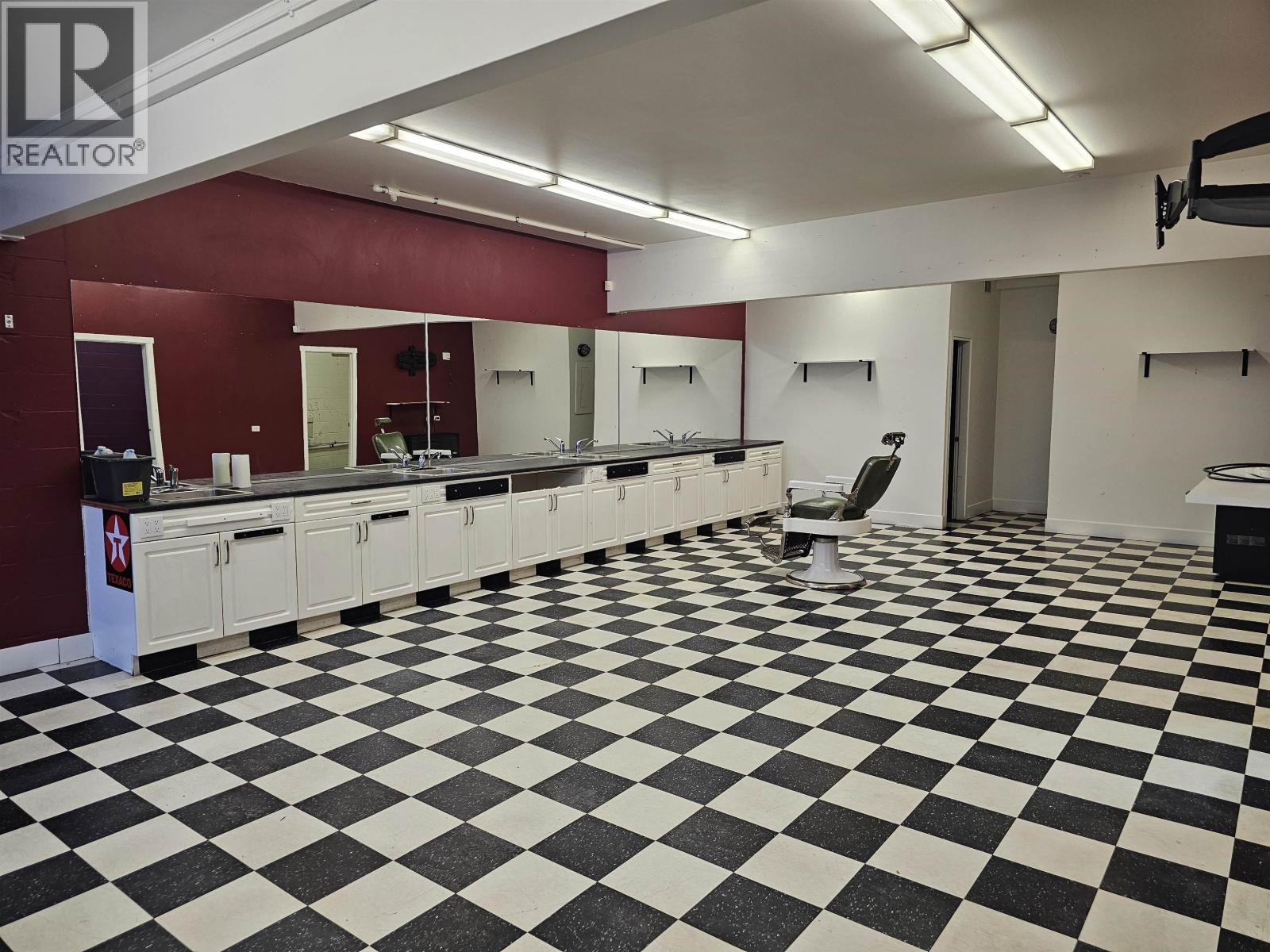 474 Douglas Street, Prince George, British Columbia  V2M 2M1 - Photo 3 - C8074298