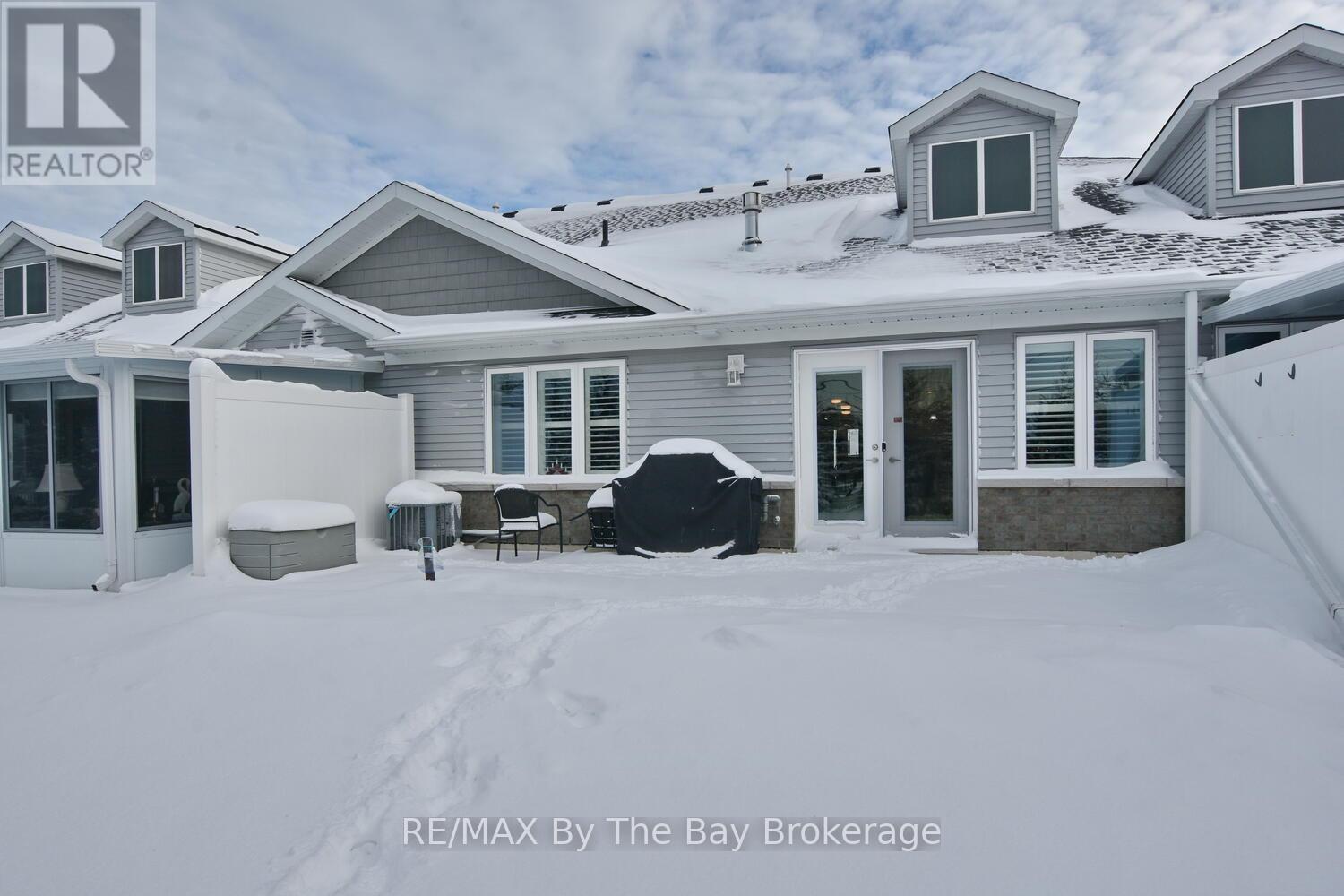 30 Ivy Crescent, Wasaga Beach, Ontario  L9Z 0H8 - Photo 13 - S12609008