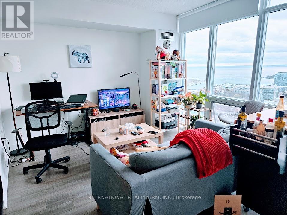 4216 - 11 Brunel Court, Toronto, Ontario  M5V 3Y3 - Photo 17 - C12609090