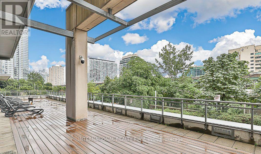 4216 - 11 Brunel Court, Toronto, Ontario  M5V 3Y3 - Photo 9 - C12609090