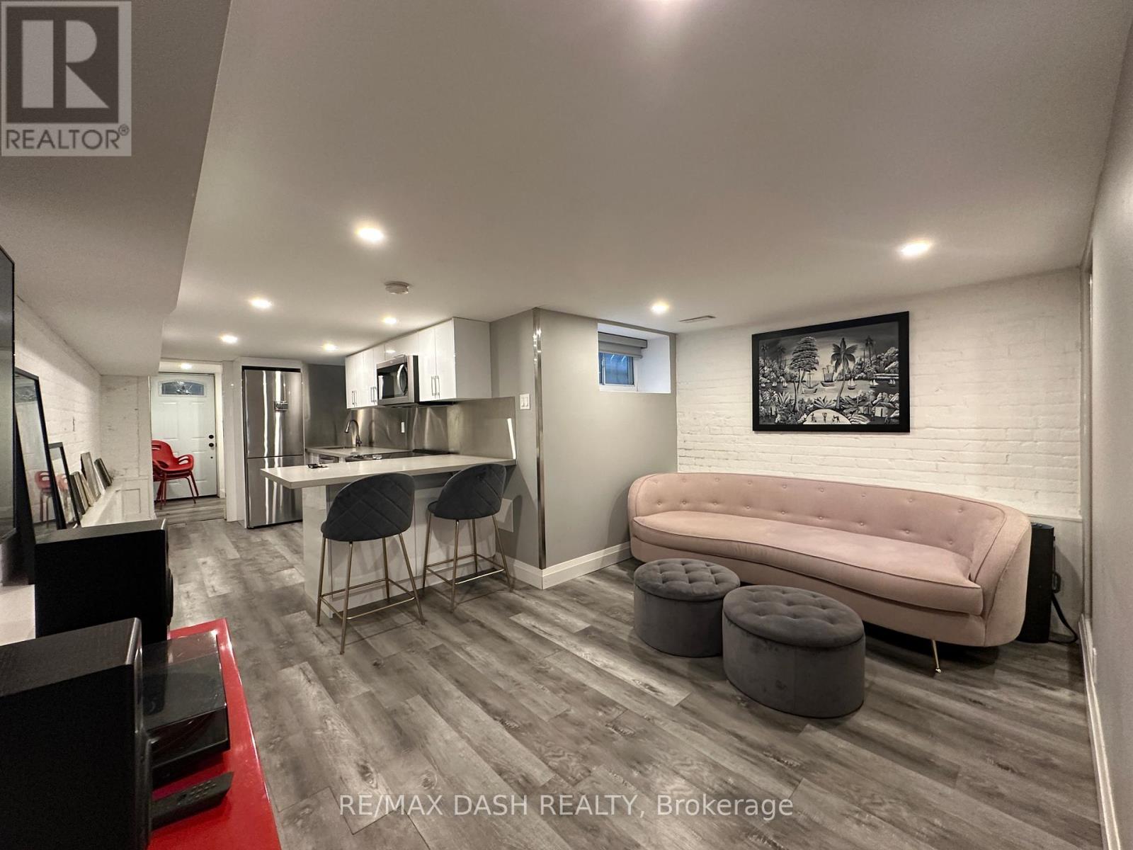 BSMT - 725 PALMERSTON AVENUE W, Toronto, Ontario