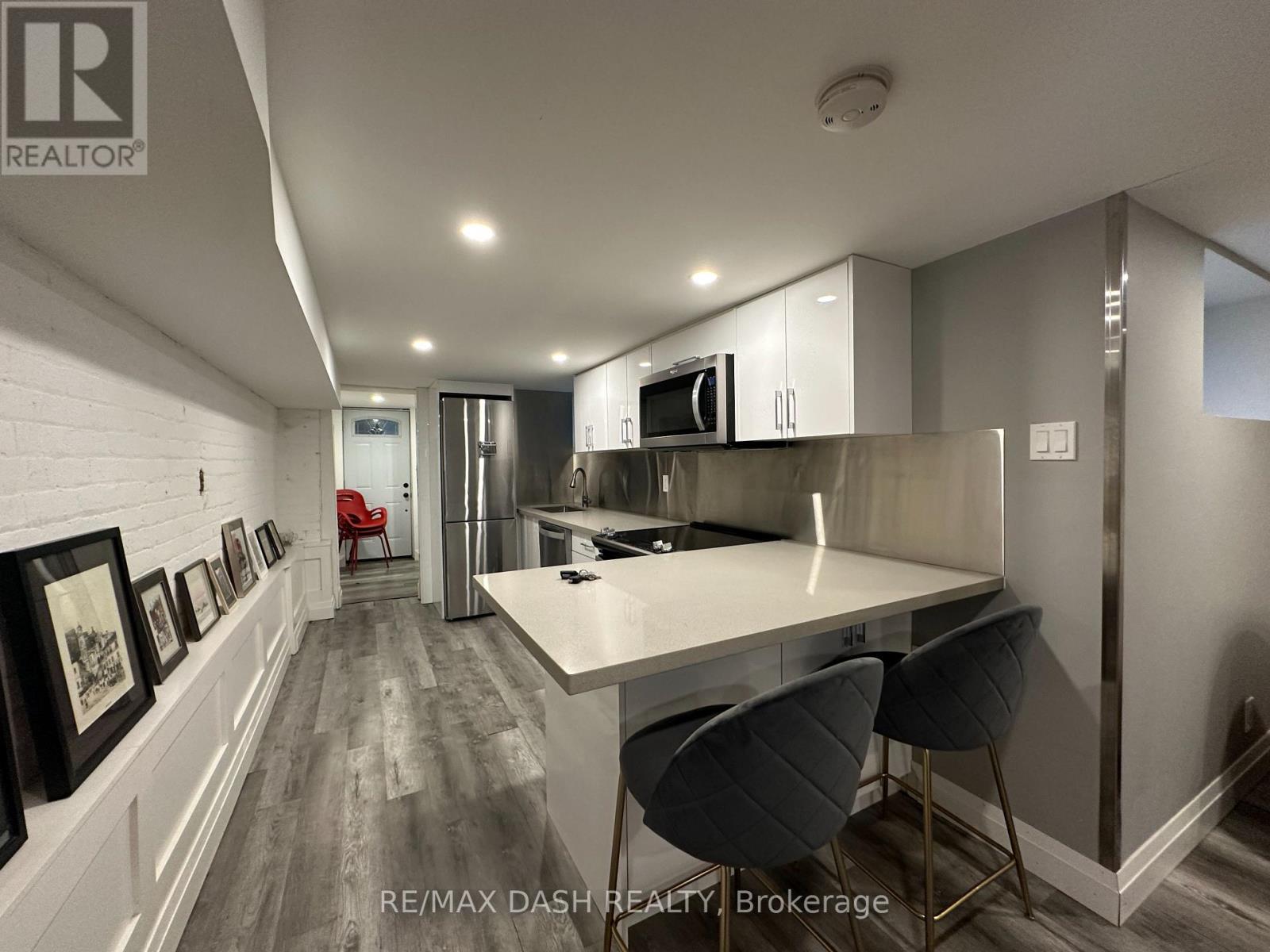 Bsmt - 725 Palmerston Avenue W, Toronto, Ontario  M6G 2P6 - Photo 15 - C12609172