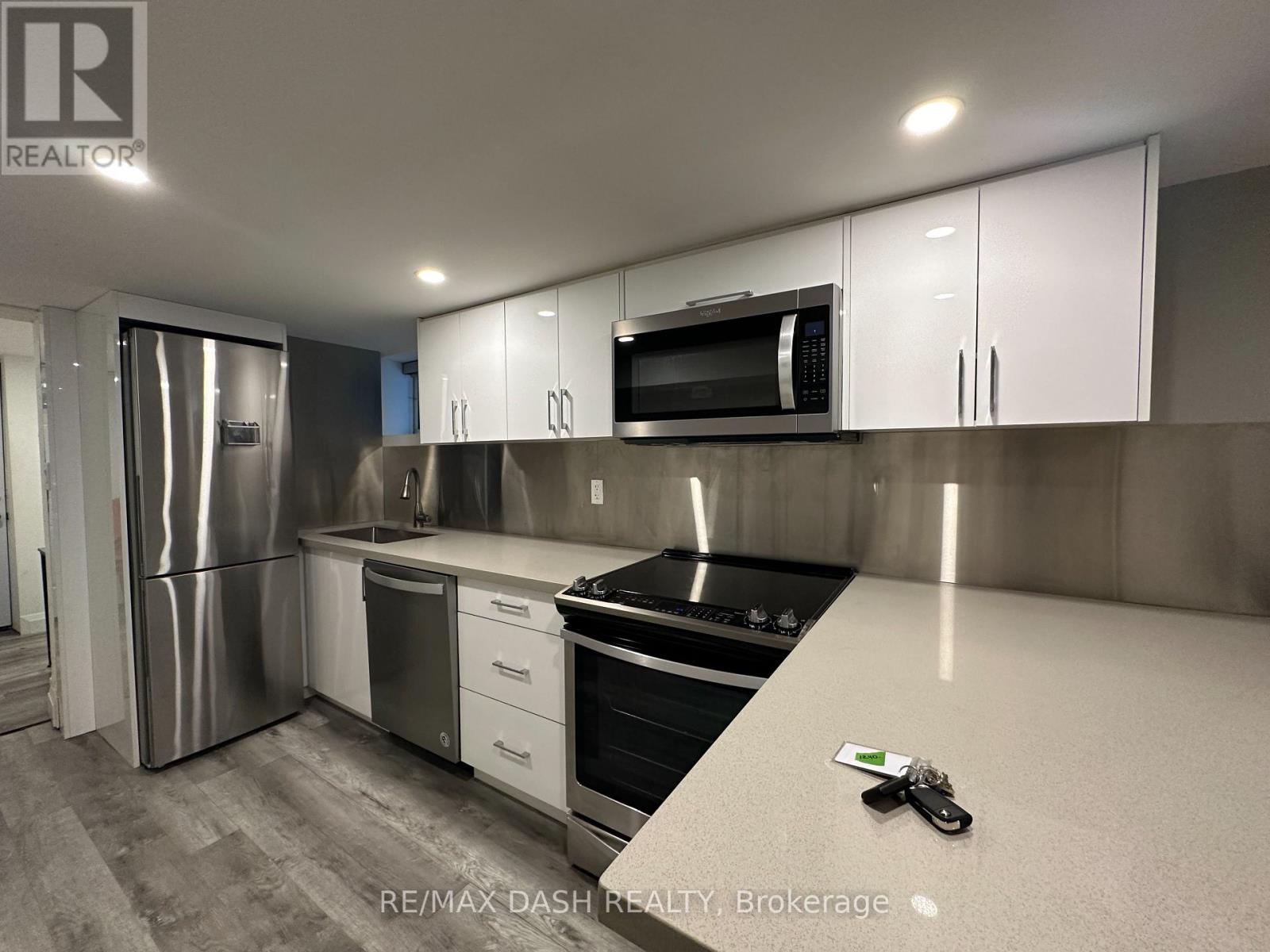 Bsmt - 725 Palmerston Avenue W, Toronto, Ontario  M6G 2P6 - Photo 17 - C12609172