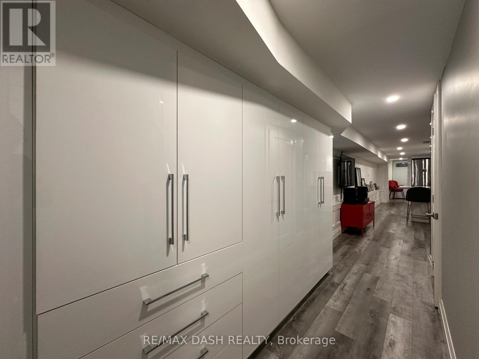 Bsmt - 725 Palmerston Avenue W, Toronto, Ontario  M6G 2P6 - Photo 7 - C12609172