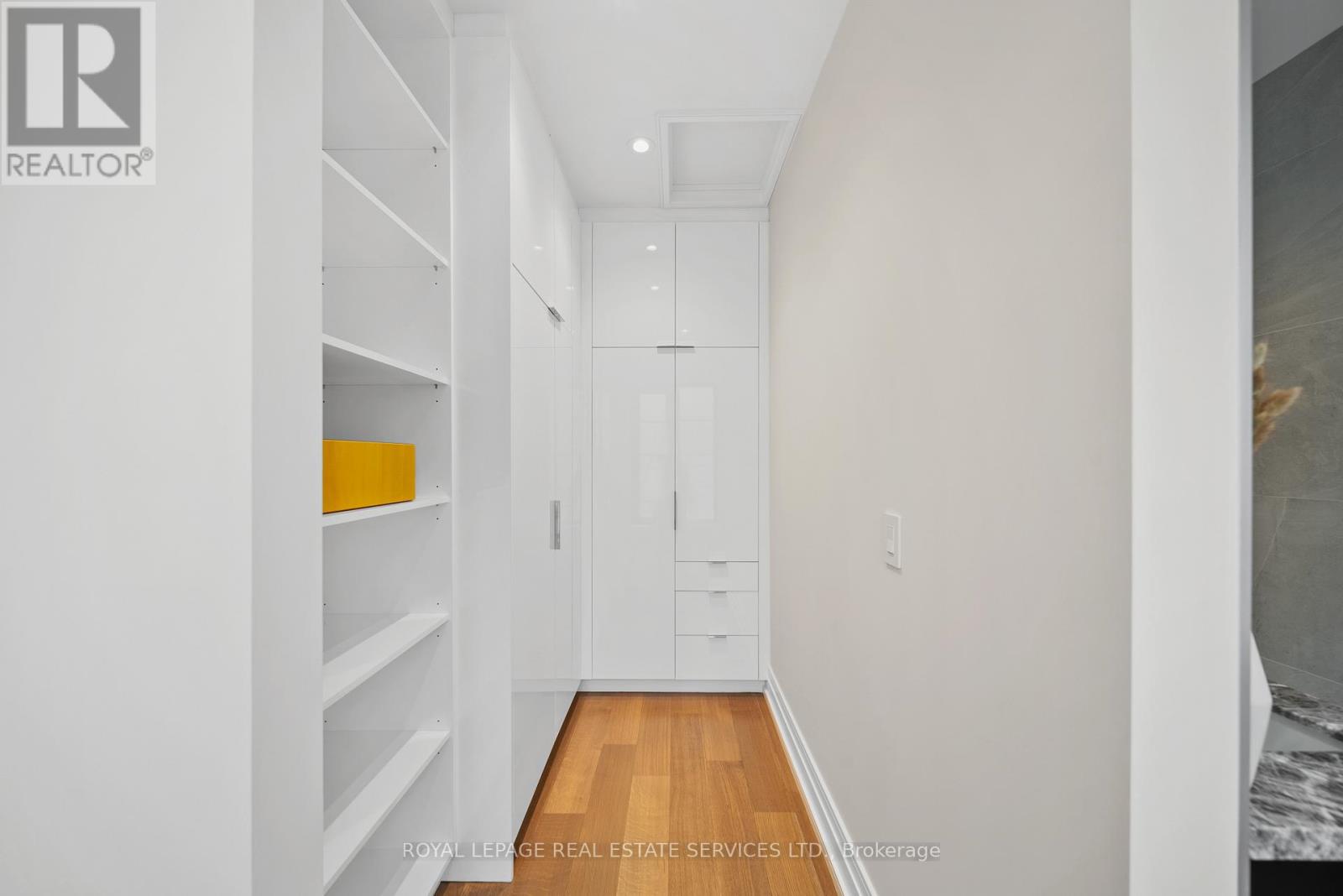 4 Waxwing Place, Toronto, Ontario  M3C 1N6 - Photo 20 - C12609188