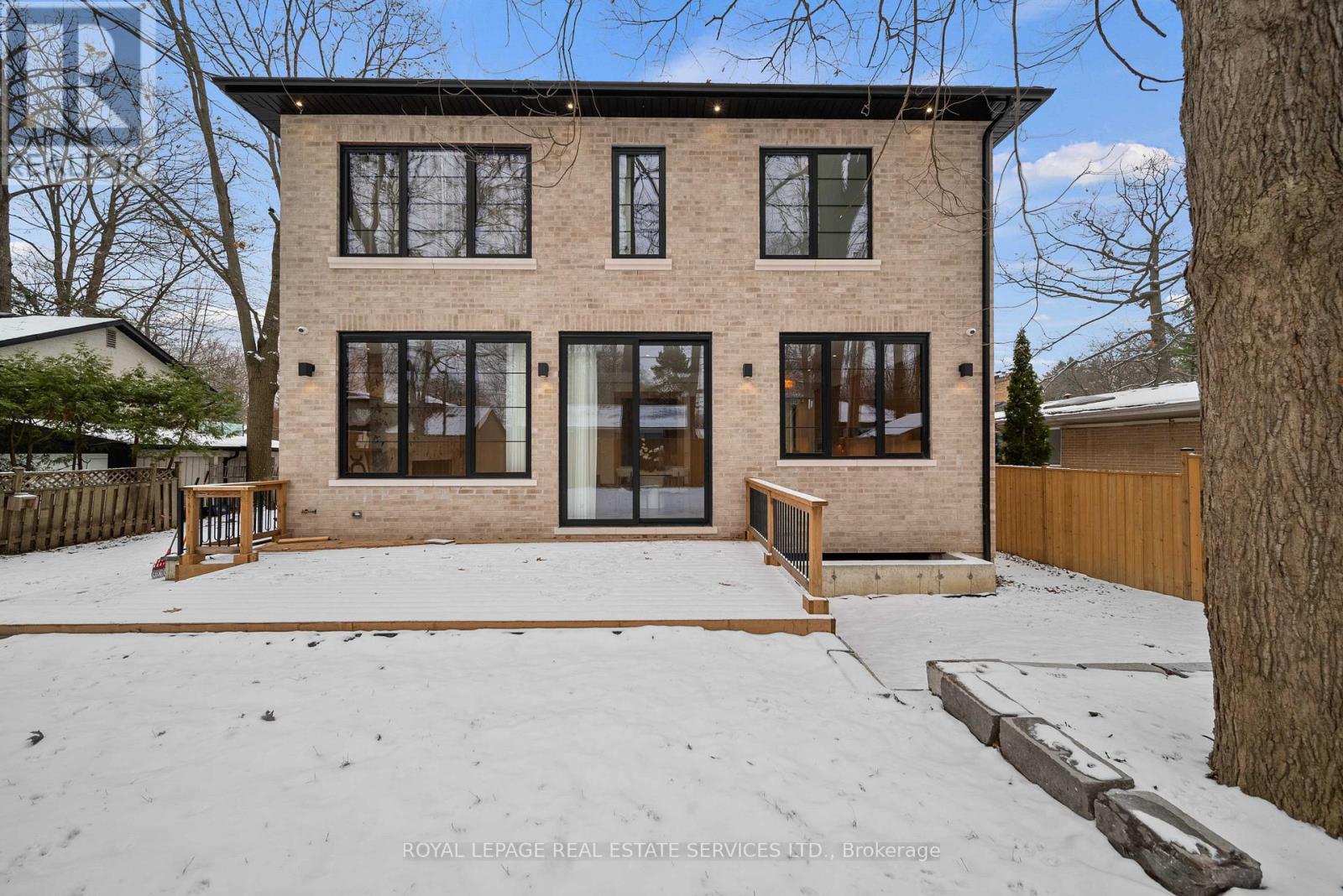 4 Waxwing Place, Toronto, Ontario  M3C 1N6 - Photo 42 - C12609188