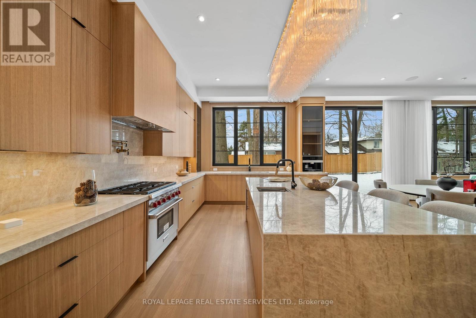 4 Waxwing Place, Toronto, Ontario  M3C 1N6 - Photo 7 - C12609188