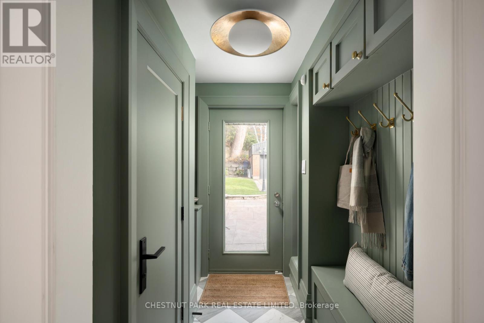 35 Weybourne Crescent, Toronto, Ontario  M4N 2R4 - Photo 16 - C12581708