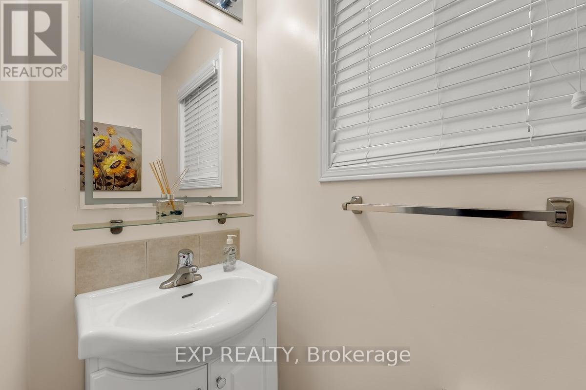 48 Unsworth Crescent, Ajax, Ontario  L1T 4X3 - Photo 12 - E12609060