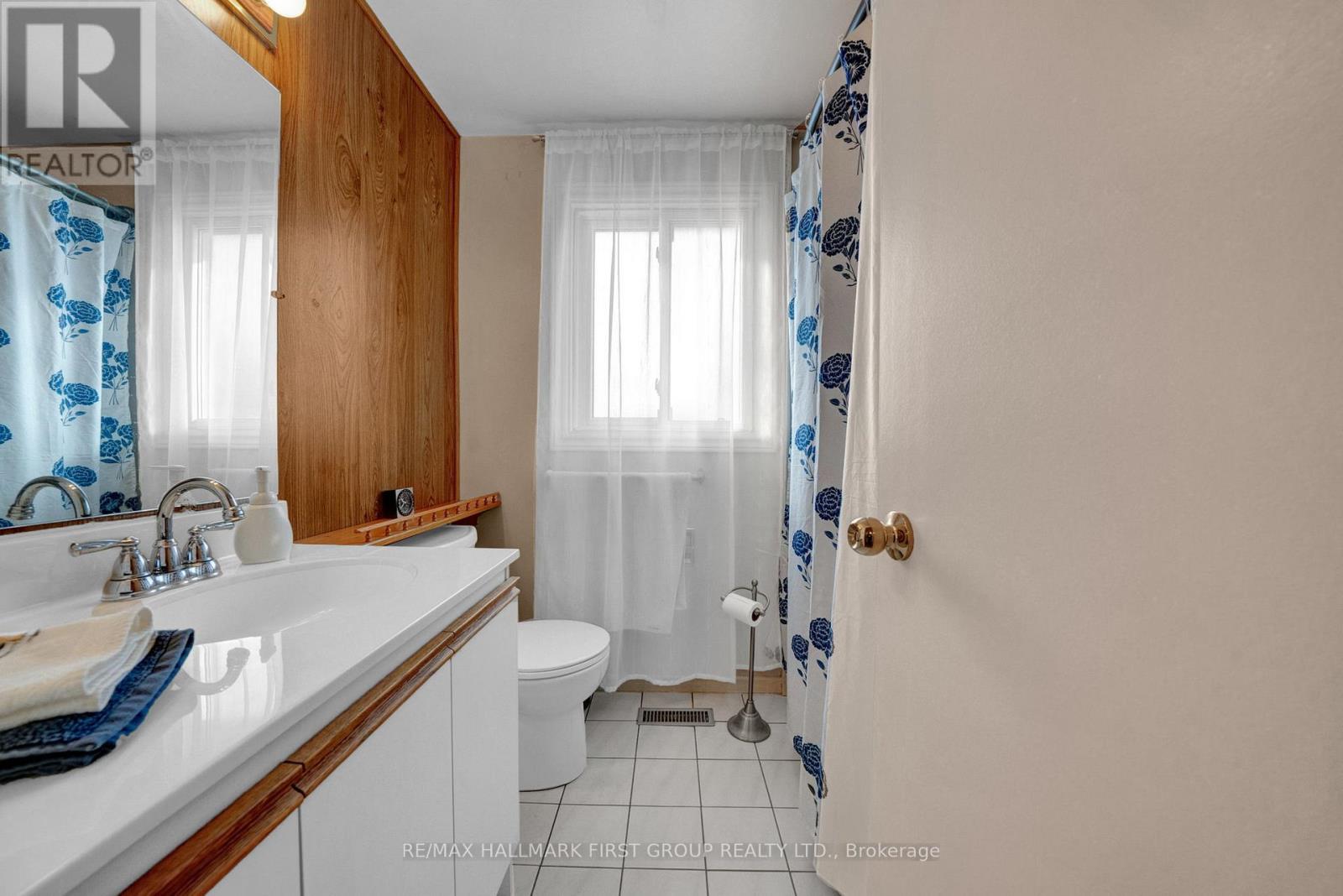 101 Dreyer Drive, Ajax (South East), Ontario  L1S 1J3 - Photo 23 - E12609074