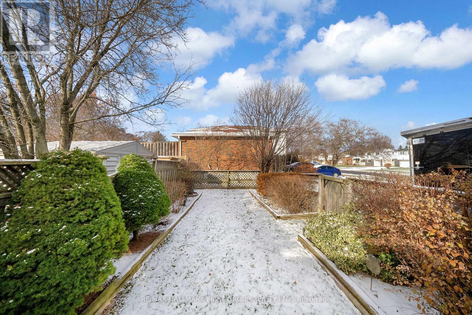 101 Dreyer Drive, Ajax (South East), Ontario  L1S 1J3 - Photo 25 - E12609074