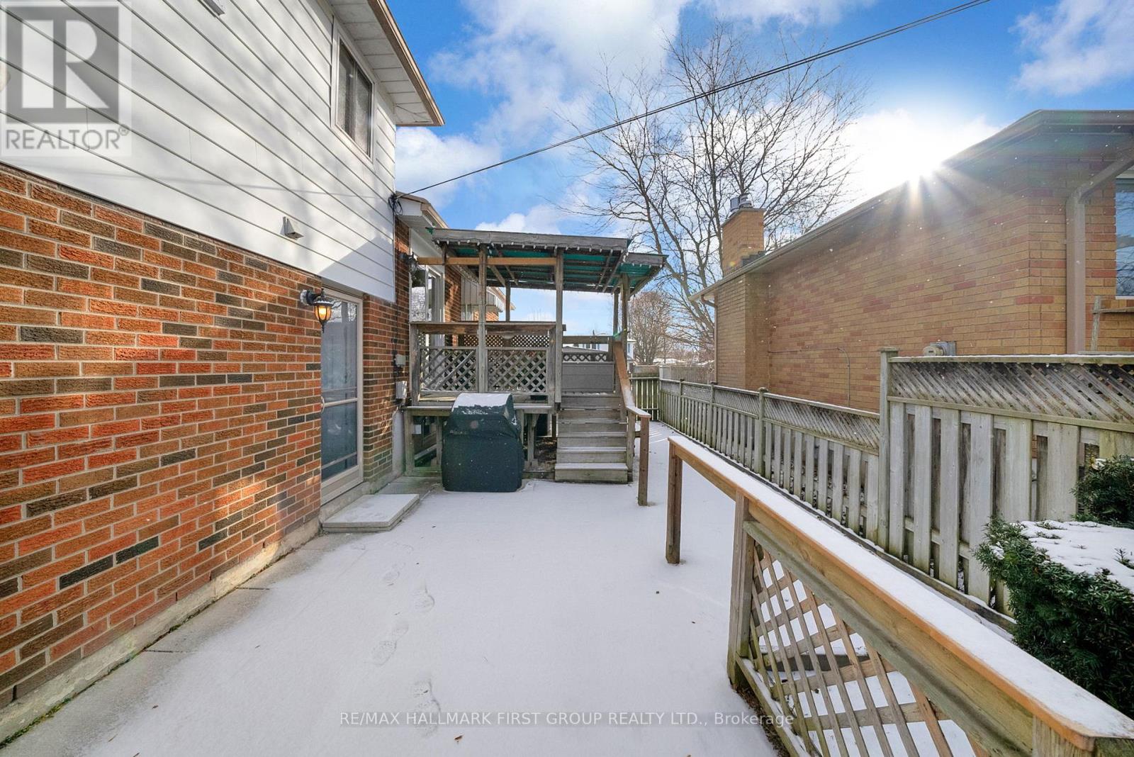 101 Dreyer Drive, Ajax (South East), Ontario  L1S 1J3 - Photo 26 - E12609074