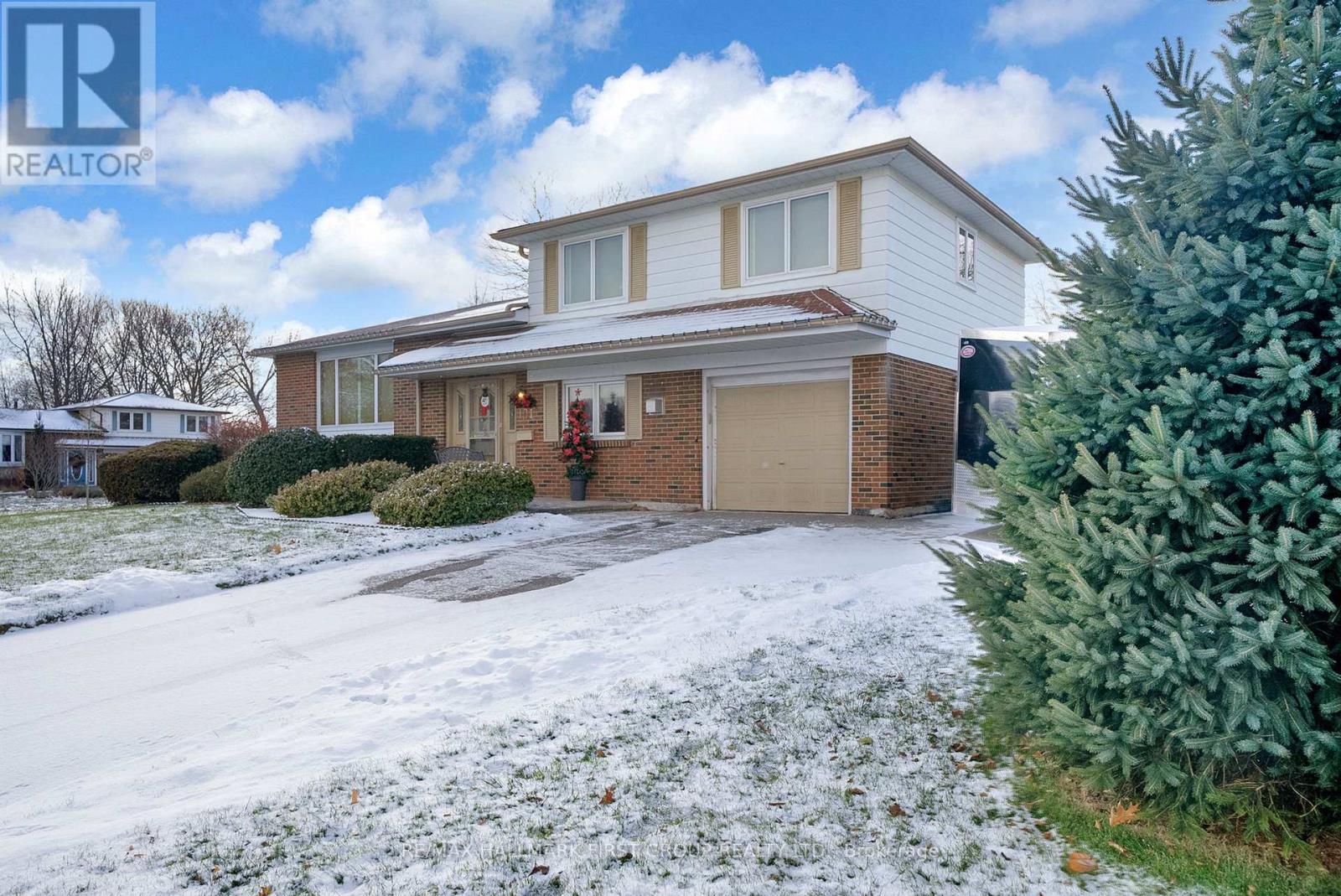 101 Dreyer Drive, Ajax (South East), Ontario  L1S 1J3 - Photo 30 - E12609074