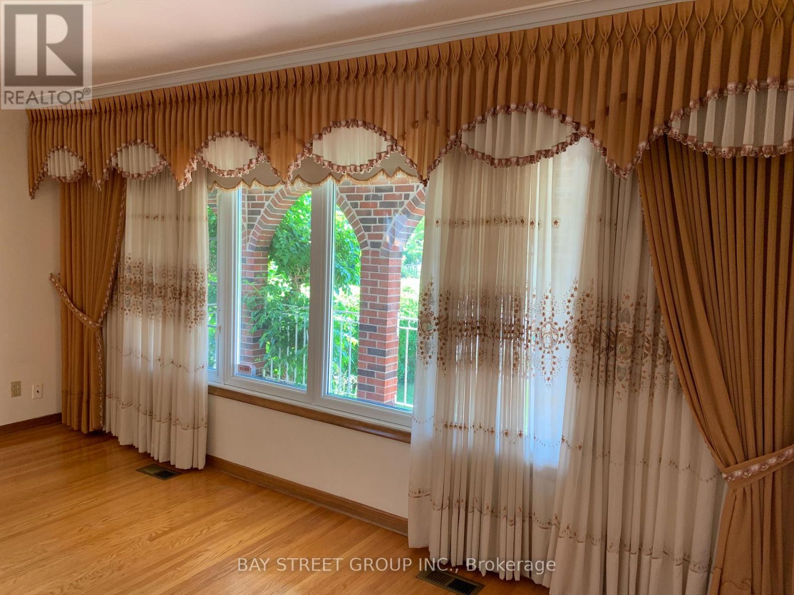 Main - 126 Cass Avenue, Toronto, Ontario  M1T 2B6 - Photo 15 - E12609162